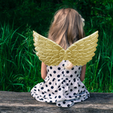 This unicorn light up dress will be the best dress you will find for your special little girl.  It is unique & eye catching with stunning details, the tutu has lots of layers & volume to it. All their friends will want one. The dress comes with a matching LED light up Unicorn horn.  The wings are 3D, padded, & removable.  Lights can be switched on or off  Dress and Horn light up  Contact Us  Email: info@lucymelon.com